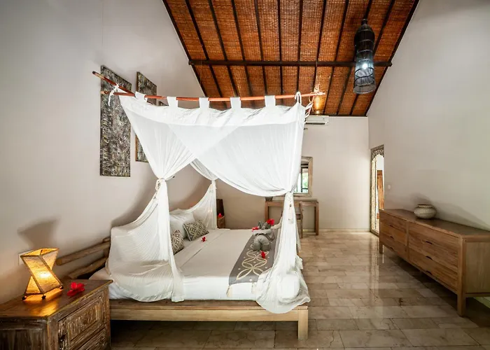 Koala, 2br Private Pool Near Nightlife And W Villa