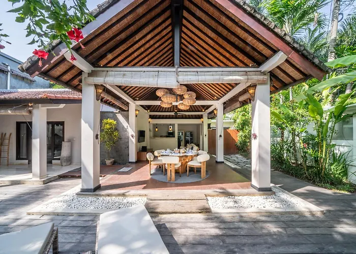 Koala, 2br Private Pool Near Nightlife And W