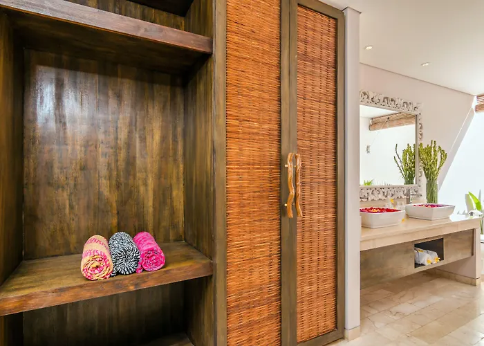 Koala, 2br Private Pool Near Nightlife And W Villa Seminyak