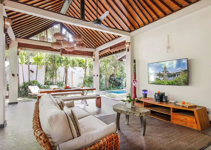 Koala, 2br Private Pool Near Nightlife And W Villa Seminyak