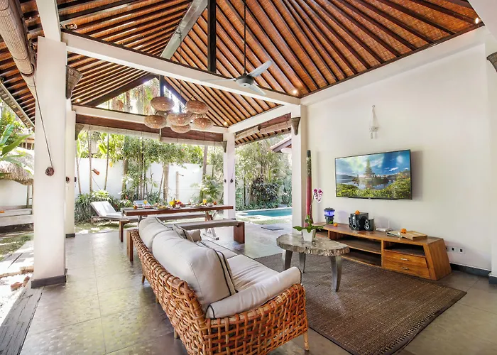 Koala, 2br Private Pool Near Nightlife And W Villa *