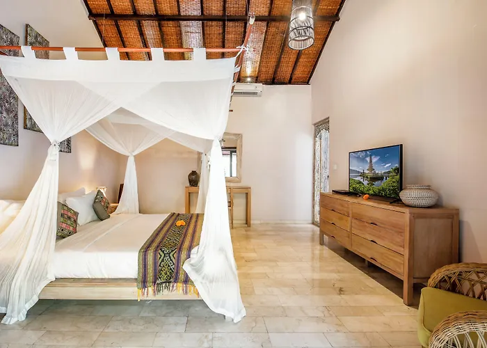 Koala, 2br Private Pool Near Nightlife And W Villa Seminyak